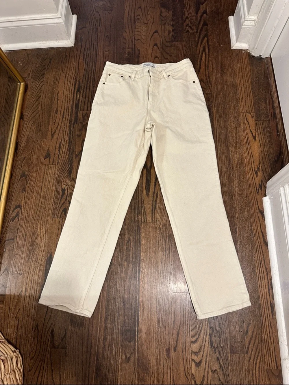 Abercrombie & Fitch Ivory Mid-Rise Straight Jeans - Picture 1 of 4
